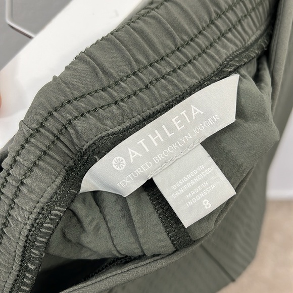 Athleta Texture Brooklyn Jogger Pant Mountain Olive size 8 - Picture 4 of 11